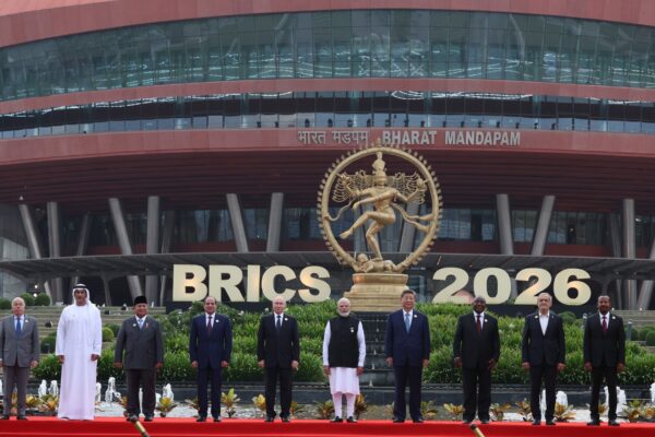 Nuova Delhi, 12 settembre 2026 — Foto ufficiale dei rappresentanti al XVIII BRICS Summit, Bharat Mandapam. Fonte: Presidential Executive Office of Russia / Kremlin.